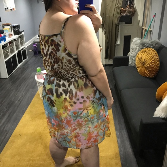 2/$15 Wetseal plus size leopard and flower dress - Picture 2 of 4